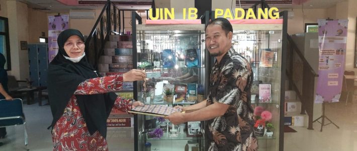 Serah Terima Jabatan Kepala UPT Perpustakaan UIN Imam Bonjol Padang Periode Tahun 2021-2025